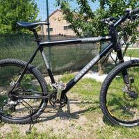 Mountain bike Cannondale lefty
