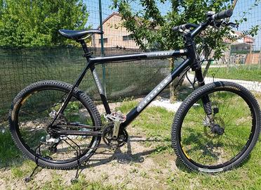 Mountain bike Cannondale lefty