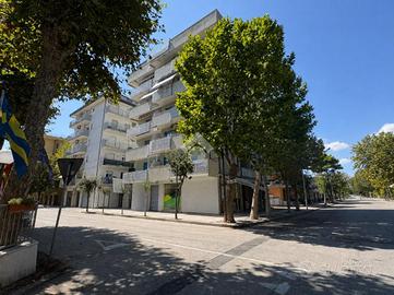3 LOCALI A CESENATICO
