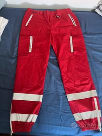 Pantaloni croce rossa