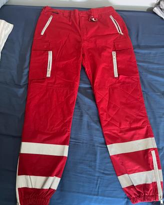 Pantaloni croce rossa