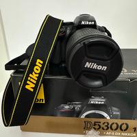 Fotocamera Reflex Nikon D5300 nera con kit