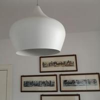 Lampadario bianco vintage