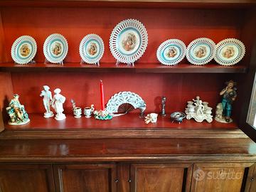 Collezione di oggetti antichi