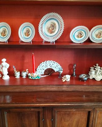 Collezione di oggetti antichi