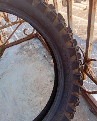 Gomme 110/90-19