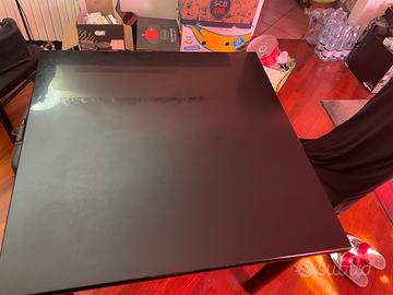 Tavolo sala allungabile nero