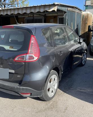 Renault scenic