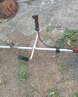 Decespugliatore a scoppio