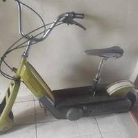 Monopattino manubrio motore motorino