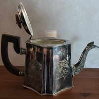 Teiera Sheffild Royal Family