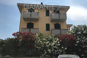 Appartamento in zona centrale con tre camere