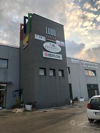 Ufficio / magazzino o laboratorio