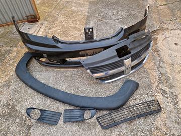 Paraurti anteriore nero Dodge Journey 2008