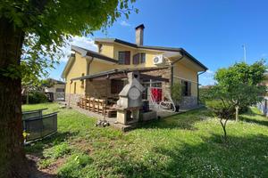 VILLA SINGOLA A BUSSERO