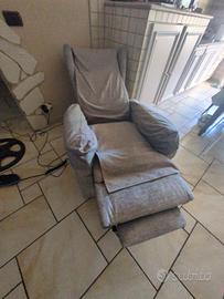 Poltrona /sedia medicale reclinabile ed elevabile 