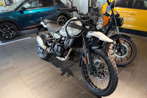Royal Enfield Himalayan 450 Summit Kamet White