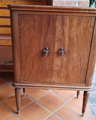 mobile con giradischi Philips anni 50