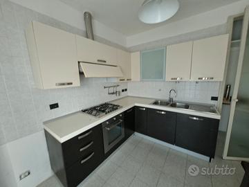 cucina compinibile ad angolo