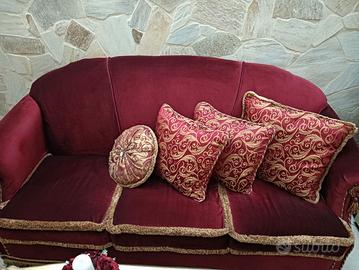 Divano letto 3 posti tappezzato in velluto 