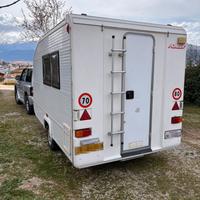 Pioneer camperizzata | Litio | Porta Posteriore