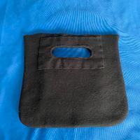 Borsa a mano in feltro o lana cotta nera Kontessa