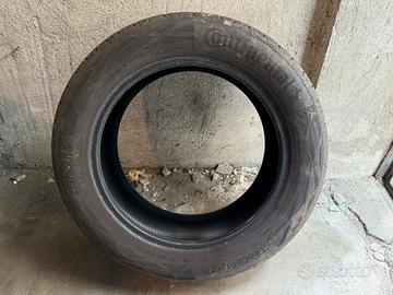 4 Gomme Estive 215 55 R17 94V