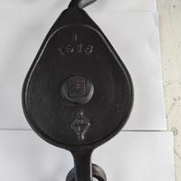 Puleggia navale datata 1916