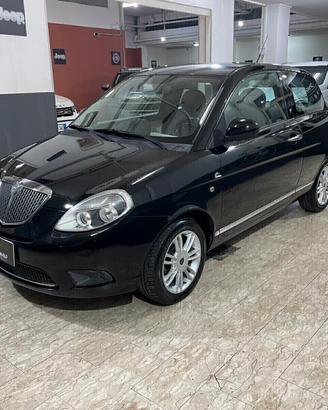 Lancia Ypsilon 1.3 MJT 75 CV Elle