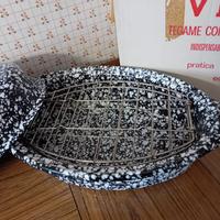 Tegame con griglia e coperchio