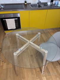 Tavolo in vetro per  cucina/salotto