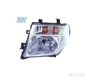 FANALE SINISTRO PER NISSAN NAVARA PICK-UP 05-08 E 