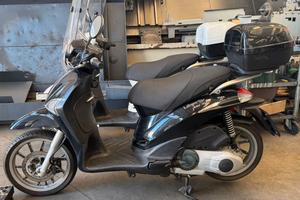 SCOOTER PIAGGIO LIBERTY solo 1.736 km