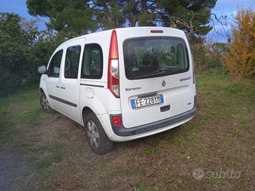 RENAULT Kangoo 4ª serie - 2016