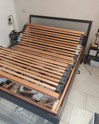 letto con rete elettrica 