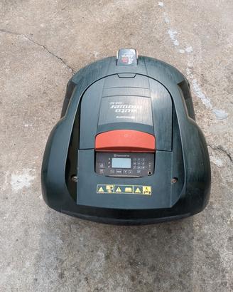 Robot tagliaerba HusqvarnaAutomower® 220 AC