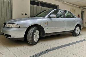 Audi A4 Sedan 1997 - SCA.MBIO