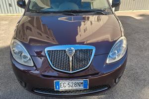 Lancia ypslon 1.3 mjt 16V Diva