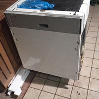 Elettrodomestici lavastoviglie + asciugatrice