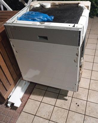 Elettrodomestici lavastoviglie + asciugatrice