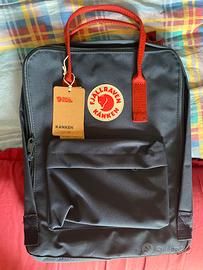 Zaino Fjallraven Kanken blu e rosso