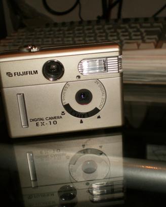 Fujifilm EX-10 Digital Camera