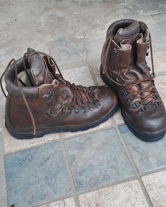 Scarponi vibram alpini