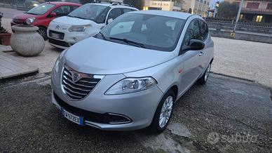 Lancia Ypsilon 1.2 GPL Gold