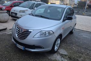 Lancia Ypsilon 1.2 GPL Gold