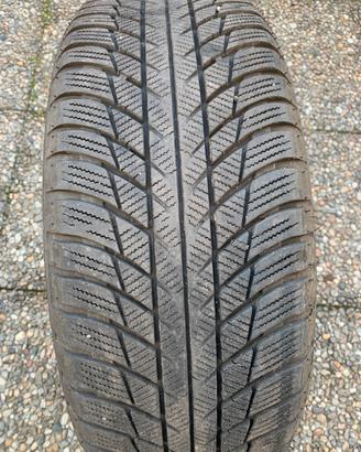 Pneumatici invernali con cerchio in lega