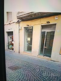 Velletri (RM) Corso Locale C1 Ristrutturato