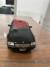 Mercedes 500 SL Revell 1:18