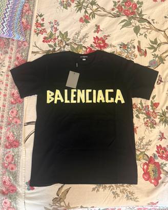 T shirt balenciaga