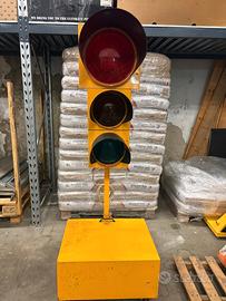 SEMAFORO DA CANTIERE NUOVO